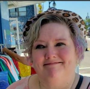 Meet your Posher, Sandi